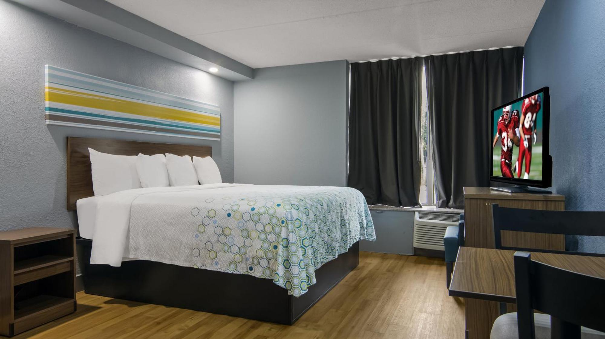 Hometowne Studios By Red Roof And Conference Center Chicago - N Aurora Naperville North Aurora Kültér fotó